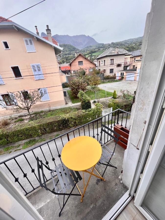 Delille Pere Et Fils Apartment Albertville Ngoại thất bức ảnh